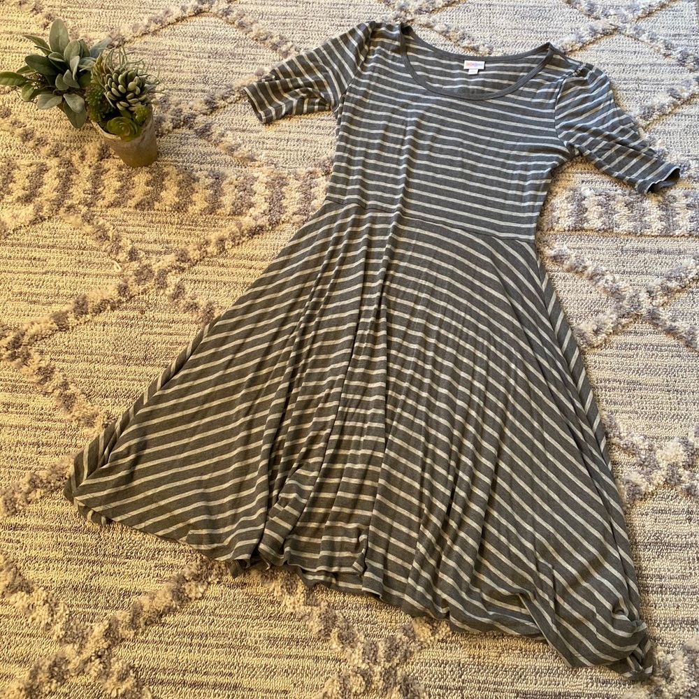LuLaRoe ‘Nicole’ Dress